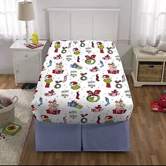 New The Grinch Dr Seuss 3 Pc Flannel Sheet Set - Picture 5 of 9